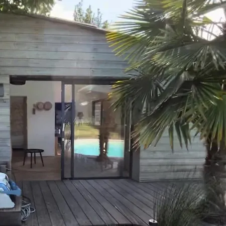 Casa de Férias Somptueuse Propriété Familiale Piscine, à Pied *