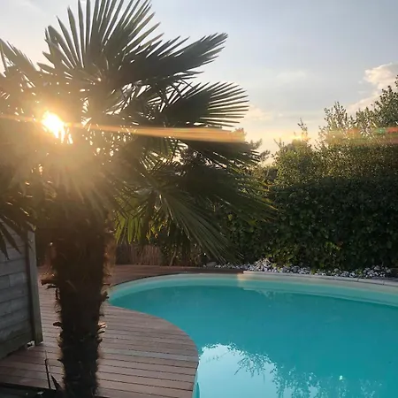 Casa de Férias Somptueuse Propriété Familiale Piscine, à Pied *