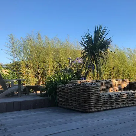Somptueuse Propriété Familiale Piscine, à Pied