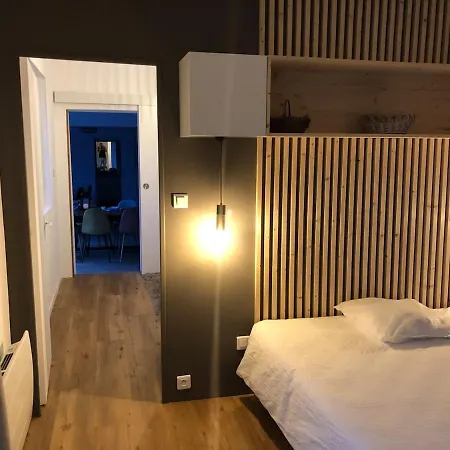 Casa de Férias Somptueuse Propriété Familiale Piscine, à Pied *
